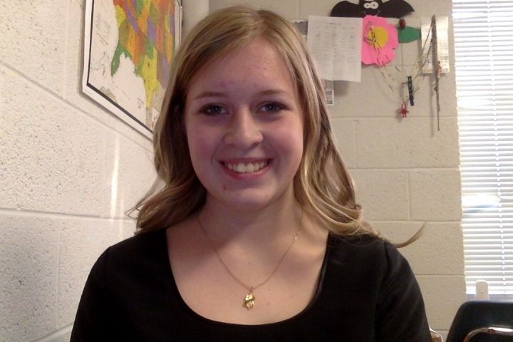 Courtney Mills - Class of 2014 - Mustang High School