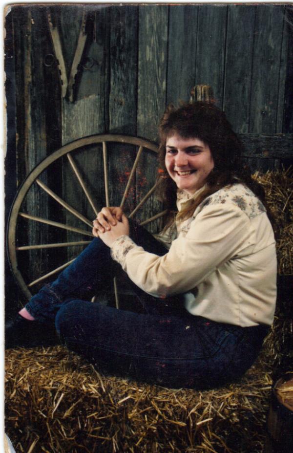 Roberta Tucker - Class of 1990 - Alton High School
