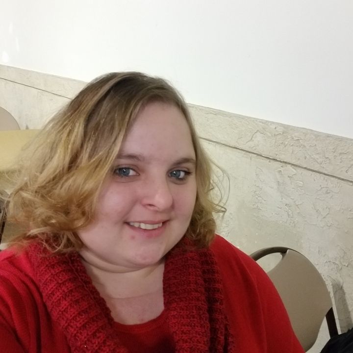 Holly White - Class of 2005 - Farmington High School