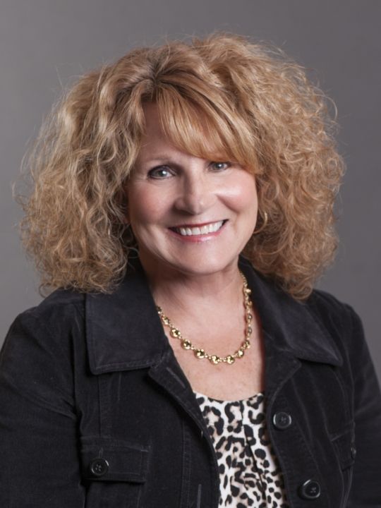 Mary Lou Noland - Class of 1971 - Lebanon High School