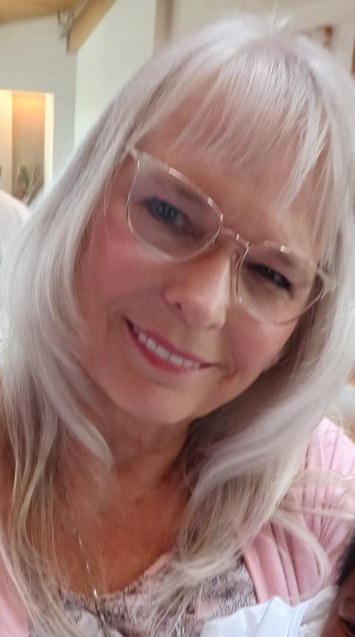 Pam Benitz - Class of 1976 - Lafayette High School