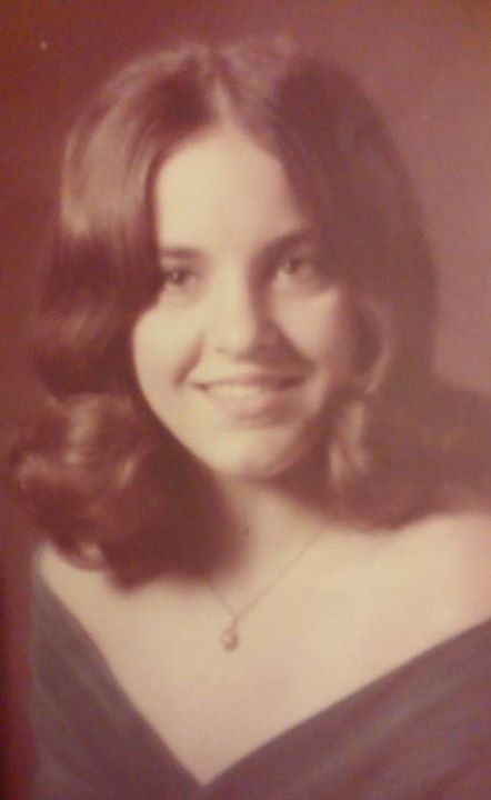 Becky Lucas - Class of 1976 - Gallatin High School