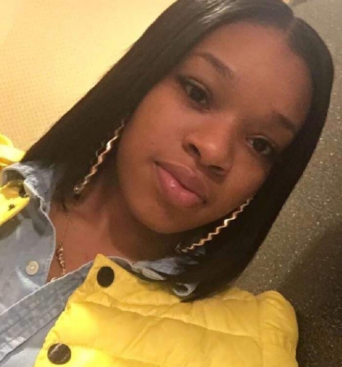 Alexis Marie - Class of 2013 - Germantown High School