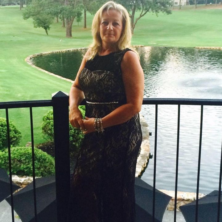 Sally Spencer - Class of 1982 - James W. Robinson High School