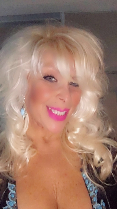 Linda Wiener - Class of 1977 - Christopher Columbus High School