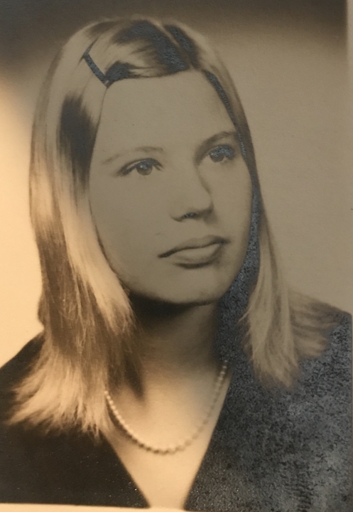 Linda Burger - Class of 1974 - Bayport-blue Point High School
