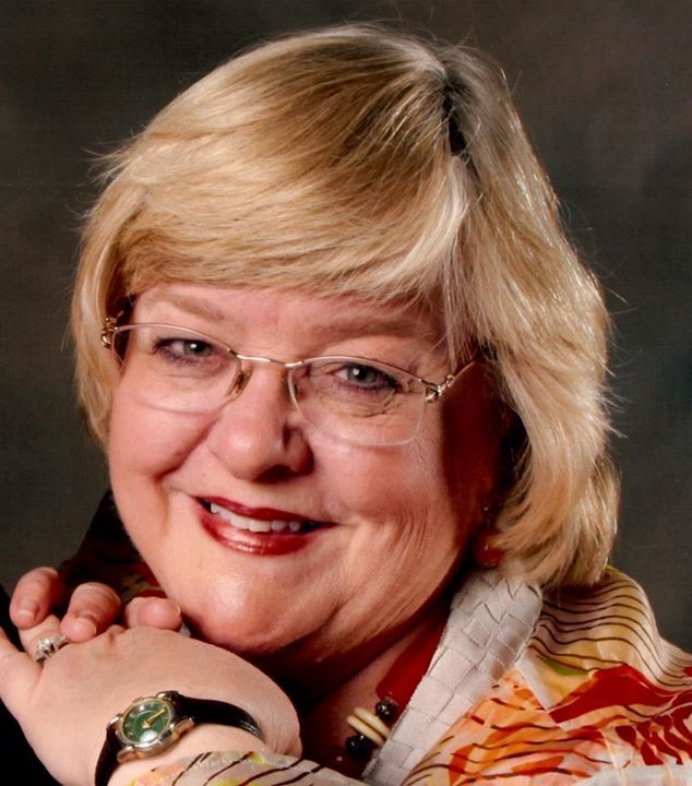 Linda Hillyer - Class of 1969 - Bay City High School