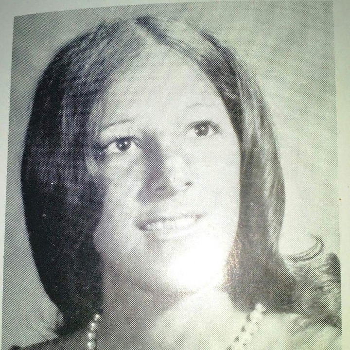 Elizabeth Aiello - Class of 1971 - Lindenhurst High School