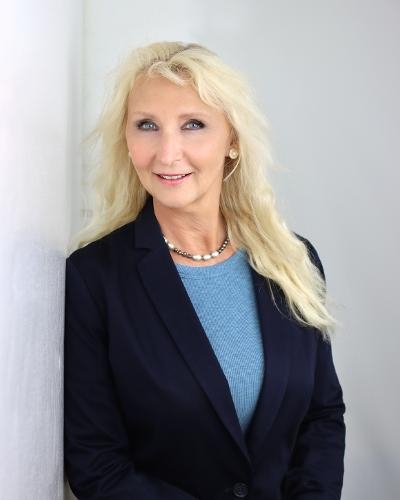Karen Petie - Class of 1975 - Sachem High School