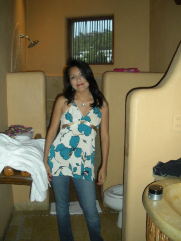 Rosie Fernandez - Class of 1999 - Reagan High School