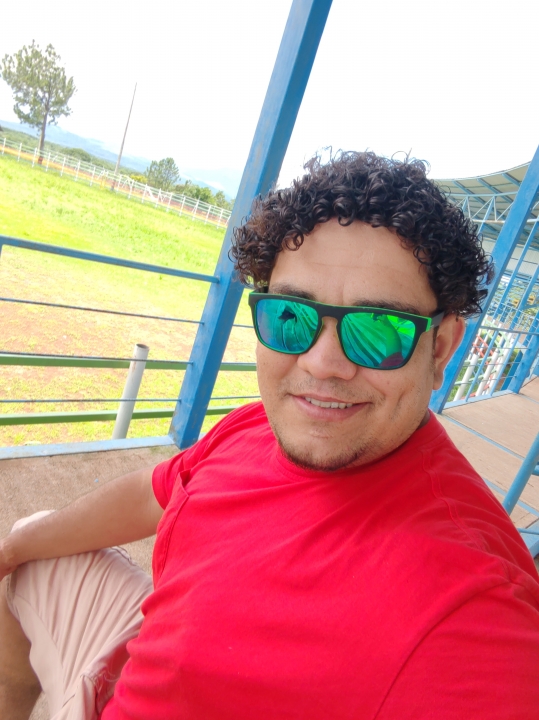Melvin Ivan Araya Varags - Class of 2007 - Hampton Bays High School
