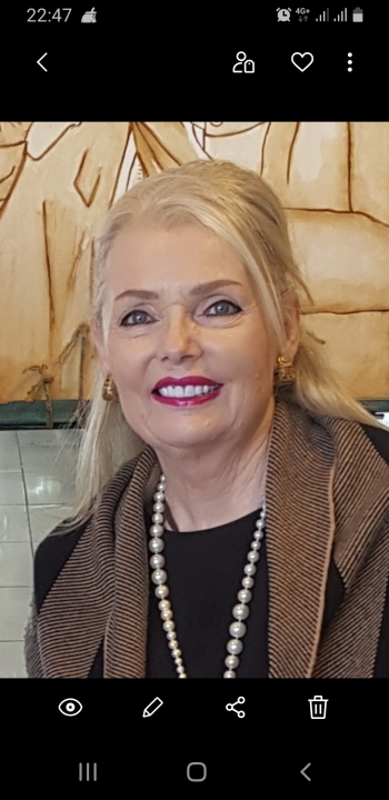 Mary Mcnally - Class of 1971 - Lyman Hall High School
