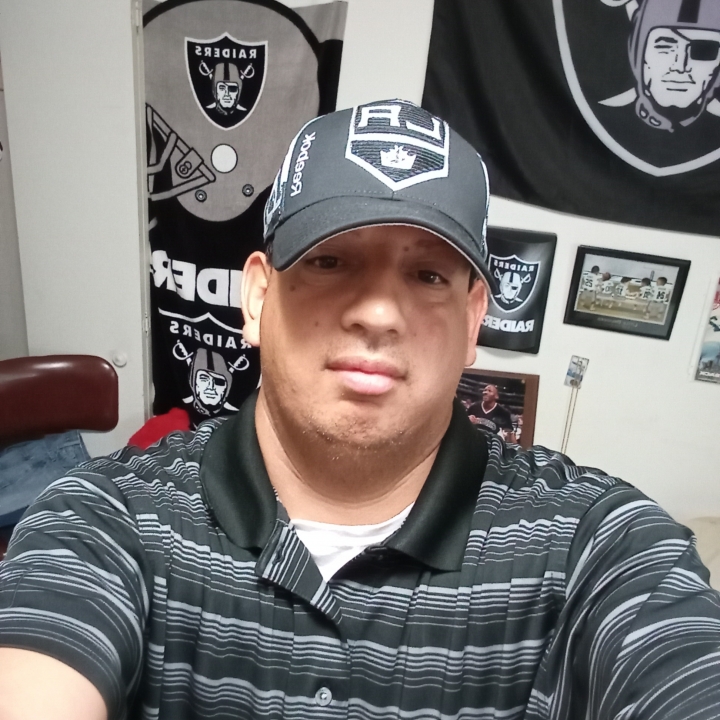 Carlos Garza - Faculty - Samuel Clemens High School