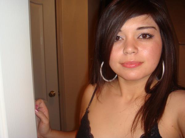 Aracely Hinojo - Class of 2001 - Del Valle High School