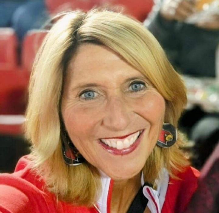 Tracy Mahoney - Class of 1980 - North Haven High School