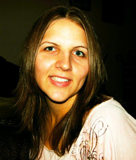 Elizabeth Mikl - Class of 2000 - Gainesville High School