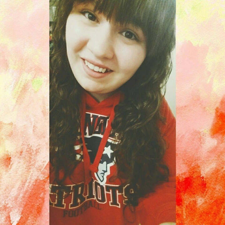 Ariel Farley - Class of 2011 - Anchor Bay High School