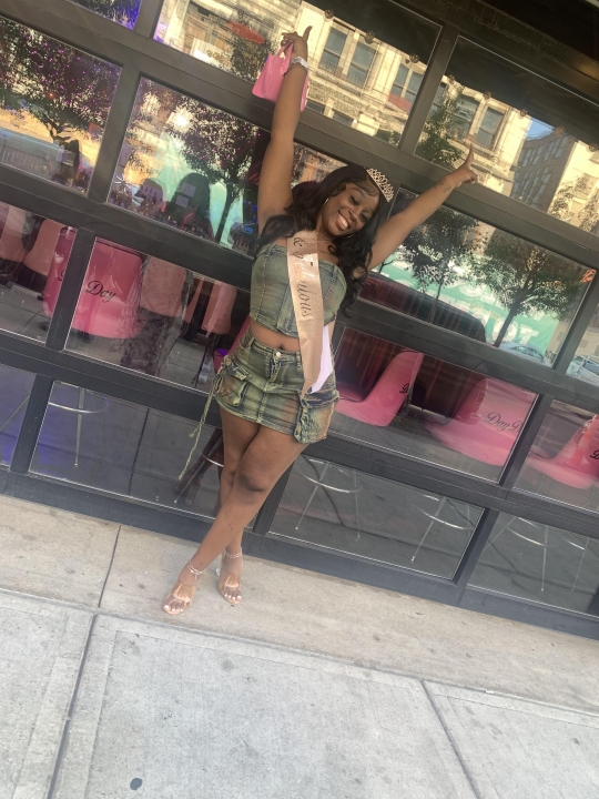 Cayla Cayla Brionnia Fenderson-parks - Class of 2018 - East Detroit High School