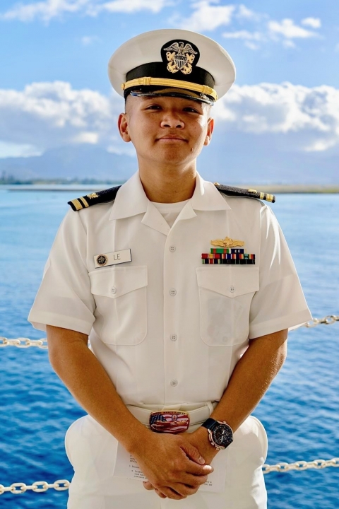 Thinh Le - Class of 2012 - Tavares High School