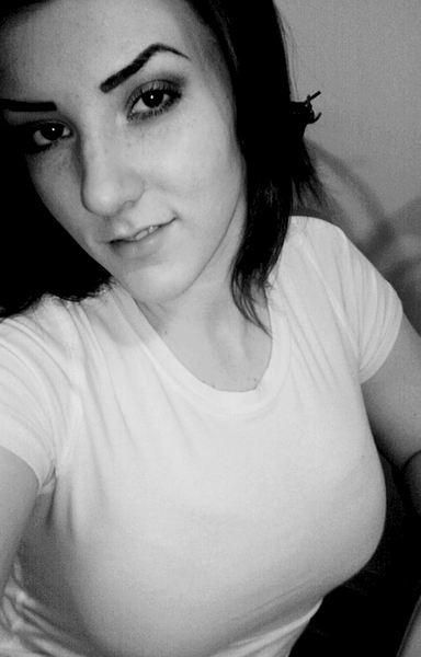 Victoria Tapia - Class of 2006 - Mills High School