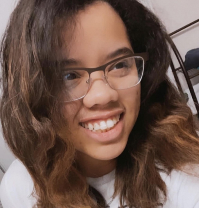 Gabriela Murillo - Class of 2011 - Waubonsie Valley High School