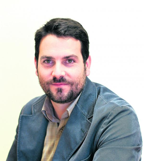 Javier Gómez-rueda - Class of 1994 - A.c. Davis High School