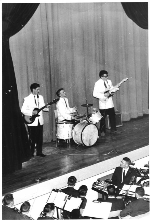 Robert Selzler - Class of 1961 - A.c. Davis High School