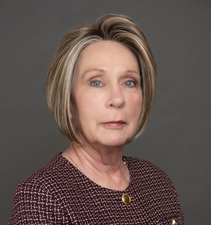 Deborah Pendergraph - Class of 1974 - Lee's Summit High School