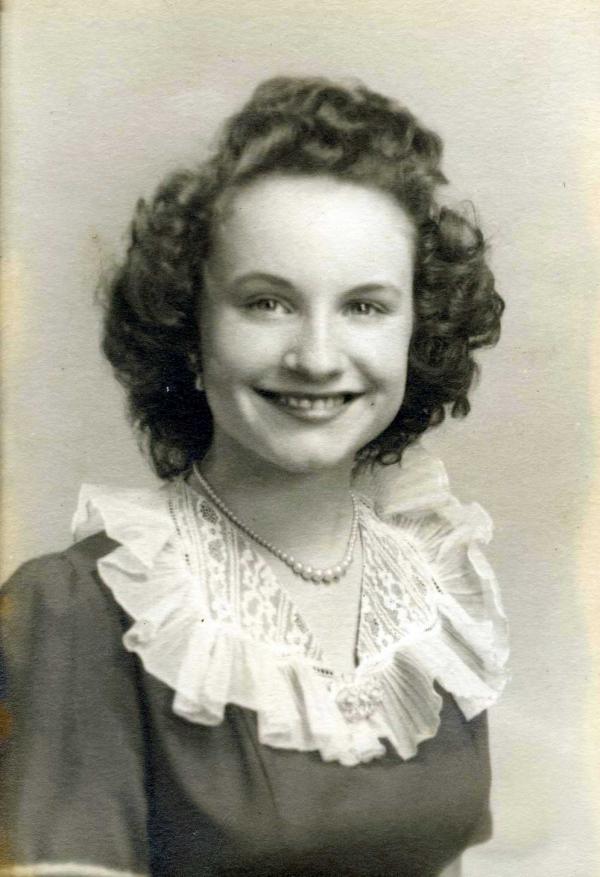 Beatrice Porretti - Class of 1945 - North Kansas City High School