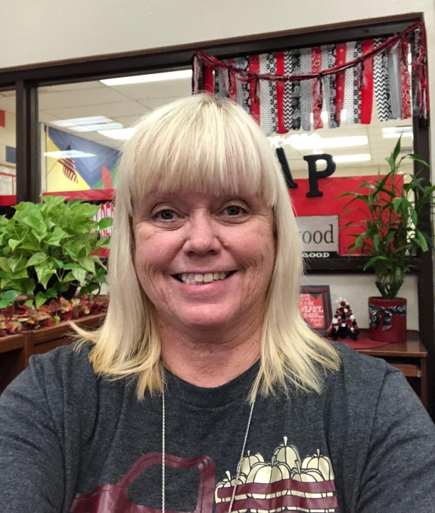 Donna Murphy - Class of 1975 - Hutchinson High School