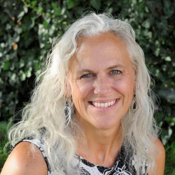 Katharine Ross - Class of 1979 - Shawnee Mission Northwest High School