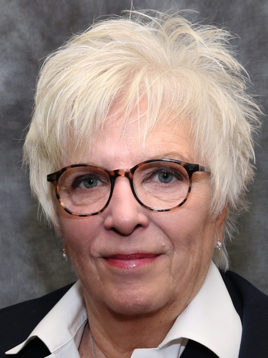 Susan Parkinson - Class of 1973 - Shawnee Mission South High School