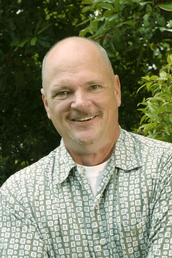Dr Thomas Mays - Class of 1979 - Linn-mar High School