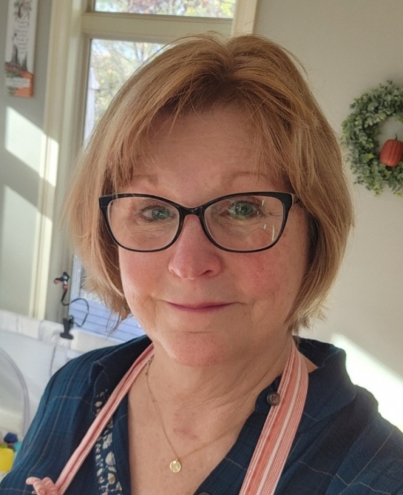 Sarah Polom - Class of 1974 - Minnechaug Regional High School