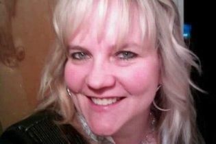 Linda Brennan - Class of 1977 - Minnechaug Regional High School