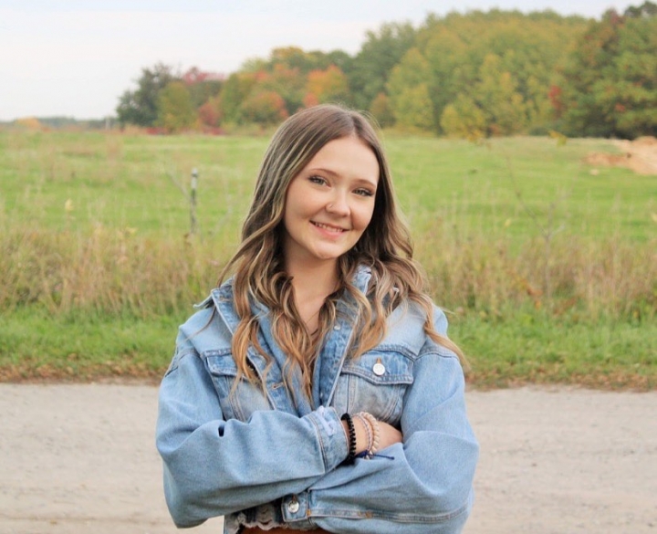 Ashleigh Lee - Class of 2018 - Standish-sterling High School