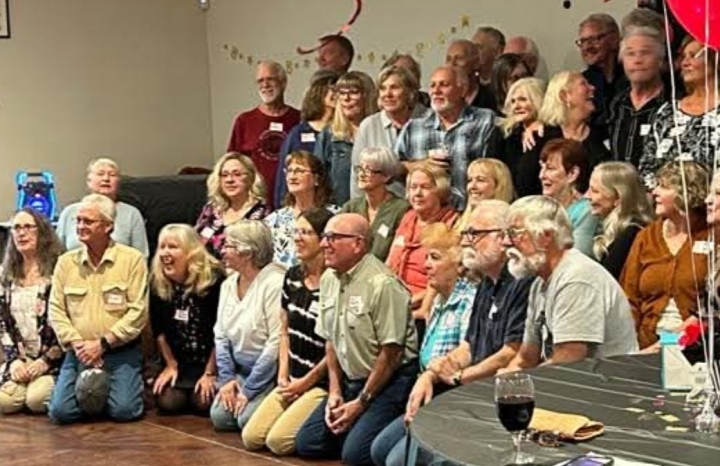 Omak High School Alumni Photo