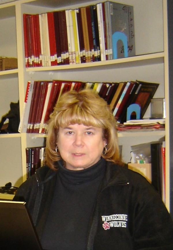 Mary Selle - Faculty - Winneconne High School