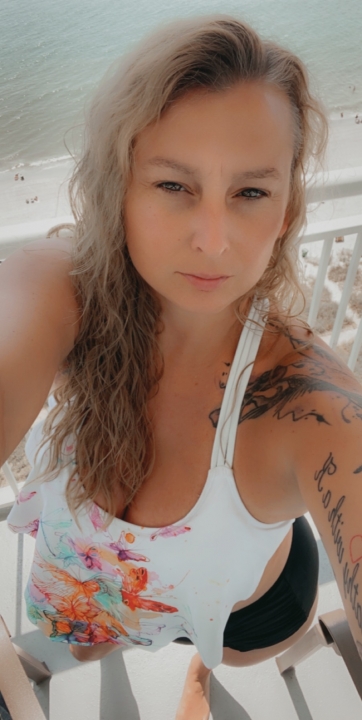 Tabitha Holcomb - Class of 1998 - Logan High School