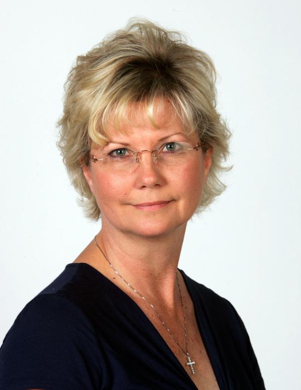 Carolyn Byrd - Class of 1982 - Huntsville High School