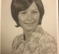 Sharon Davies '70