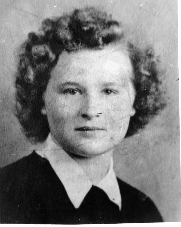 Bessie O'dell - Class of 1943 - Nicholas County High School