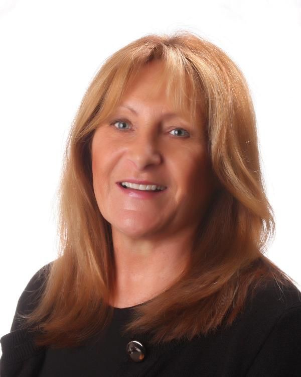 Betsy Rudnickas - Class of 1967 - John Marshall High School