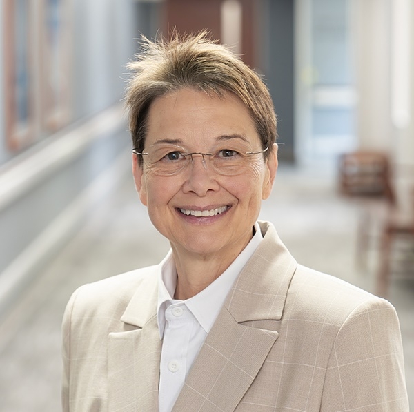 Amy Hart - Class of 1979 - Knoxville High School