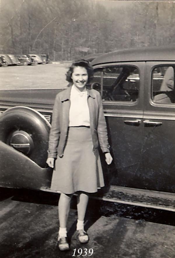 Dorothy Binner - Class of 1941 - New Trier Township High School