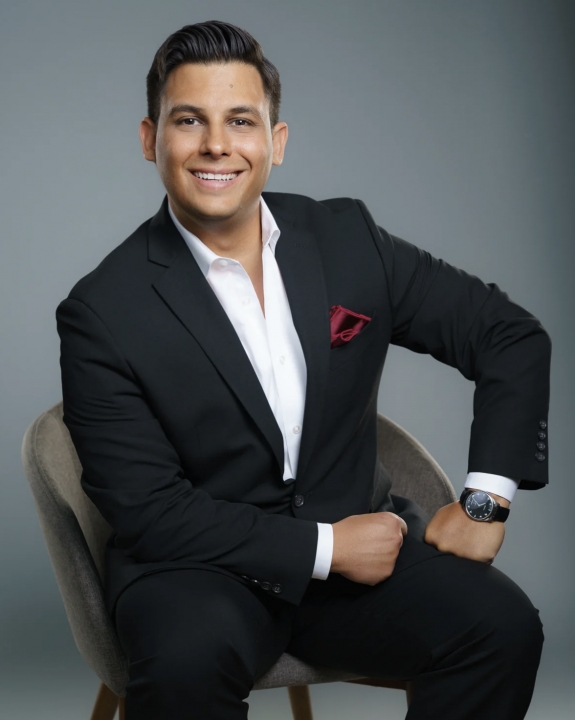 Raul Dominguez - Class of 2002 - Jayhawk-linn High School