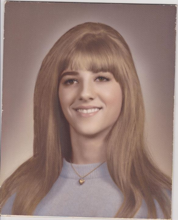Carol Pusilo - Class of 1969 - North Farmington High School
