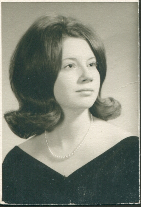 Elizabeth Lavin - Class of 1970 - Chichester High School