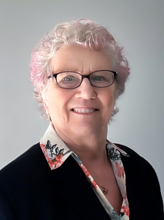 Dr Elaine M Franclemont - Class of 1968 - Pembroke High School