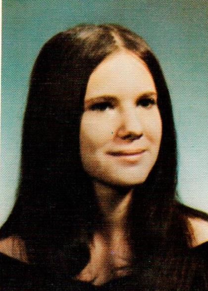Lisa M. Disalvi (pienkos)